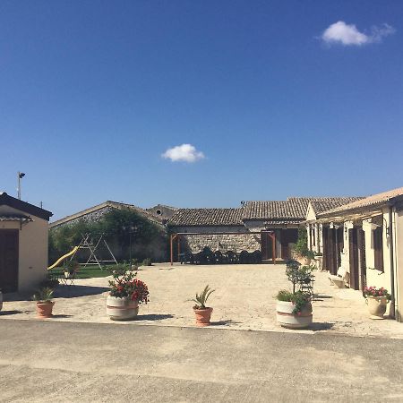 فيلا Oasi Di Cava Ispica Pietre Nere San Zagaria المظهر الخارجي الصورة