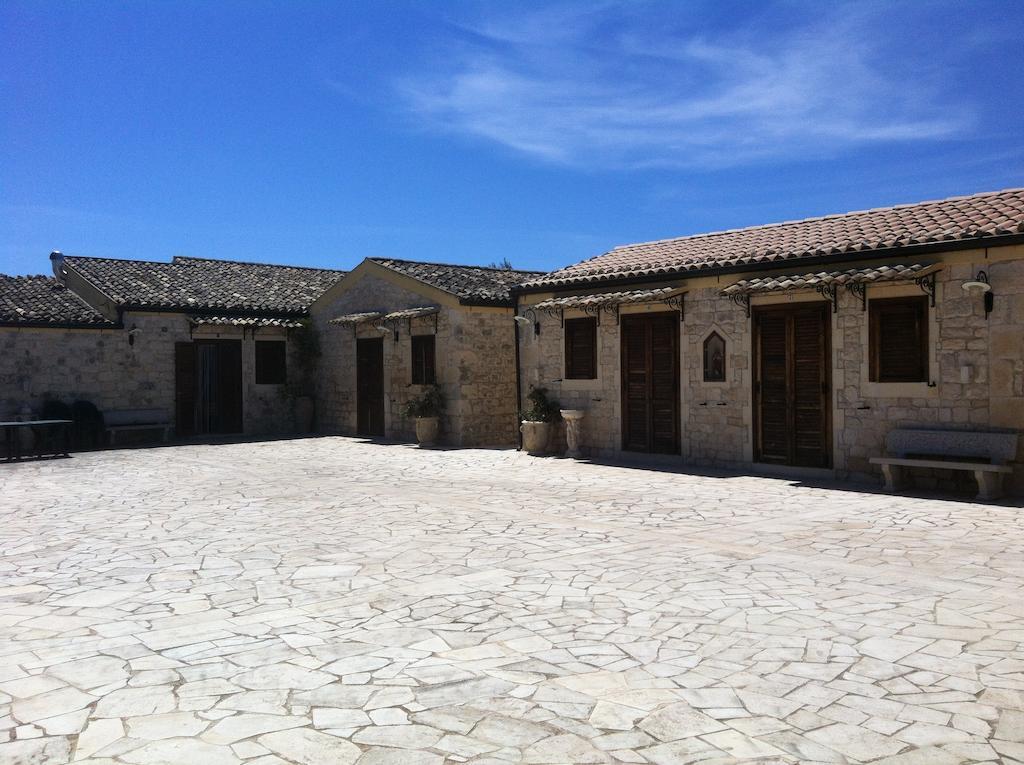 فيلا Oasi Di Cava Ispica Pietre Nere San Zagaria المظهر الخارجي الصورة